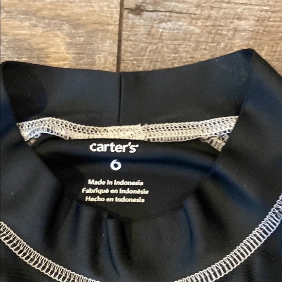 Kids Dinosaur Swim Set Short & long sleeve rash guard & swim trunks - Picture 13 of 14